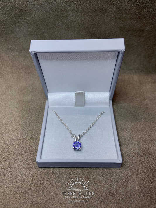 Collier en argent avec pendentif en Tanzanite naturelle AAA, montée en serti griffes pour femme