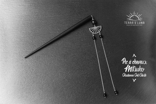 Pic à cheveux Mitsuko en bois noir et perles naturelles d'Obsidienne Oeil Céleste