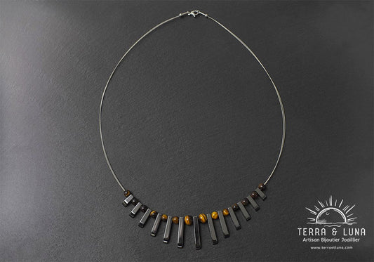 Collier Gaia en perles naturelles d'Oeil de Tigre et Hématites