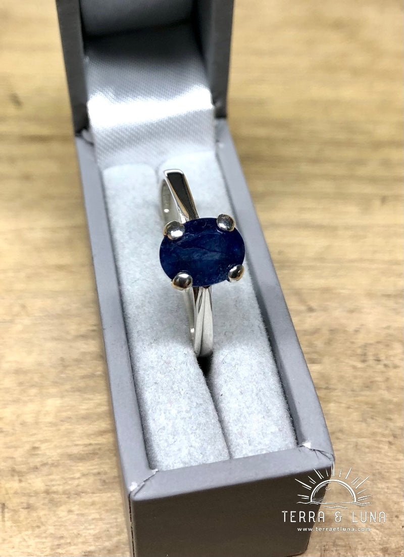 Bague solitaire en argent massif avec Saphir bleu naturel coupe ovale serti pour femme