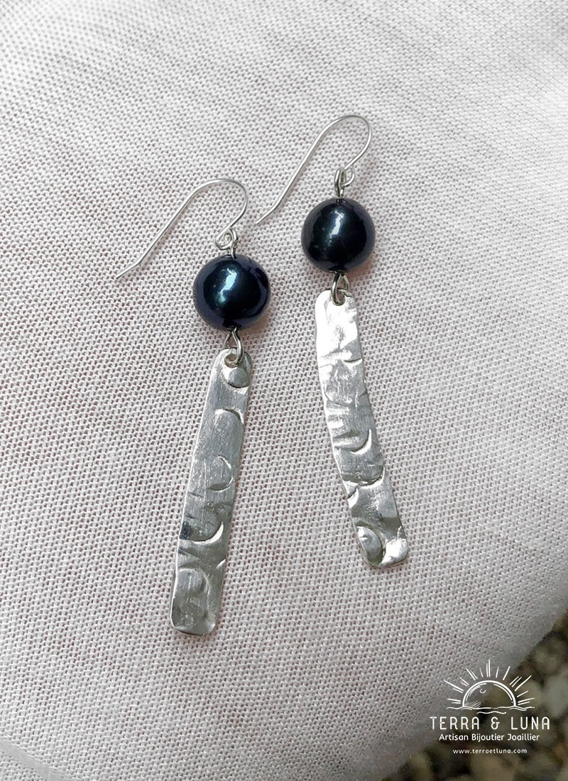 Boucles d'oreilles en perles de culture naturelles et pendants argent martelés Alonis